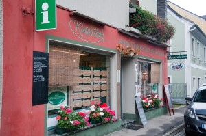 Der Bauernladen im Zentrum von Arnfels ist auch eine Informationsstelle für Touristen.