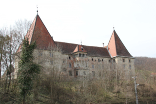 Rebenwanderweg Spielfeld