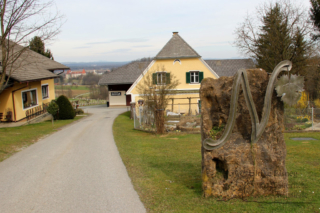 Rebenwanderweg Spielfeld