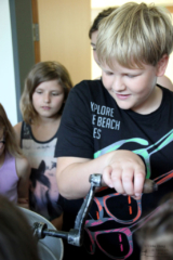 Projekt Bienen VS/Kindergarten Langegg (Foto: Ulrike Elsneg)